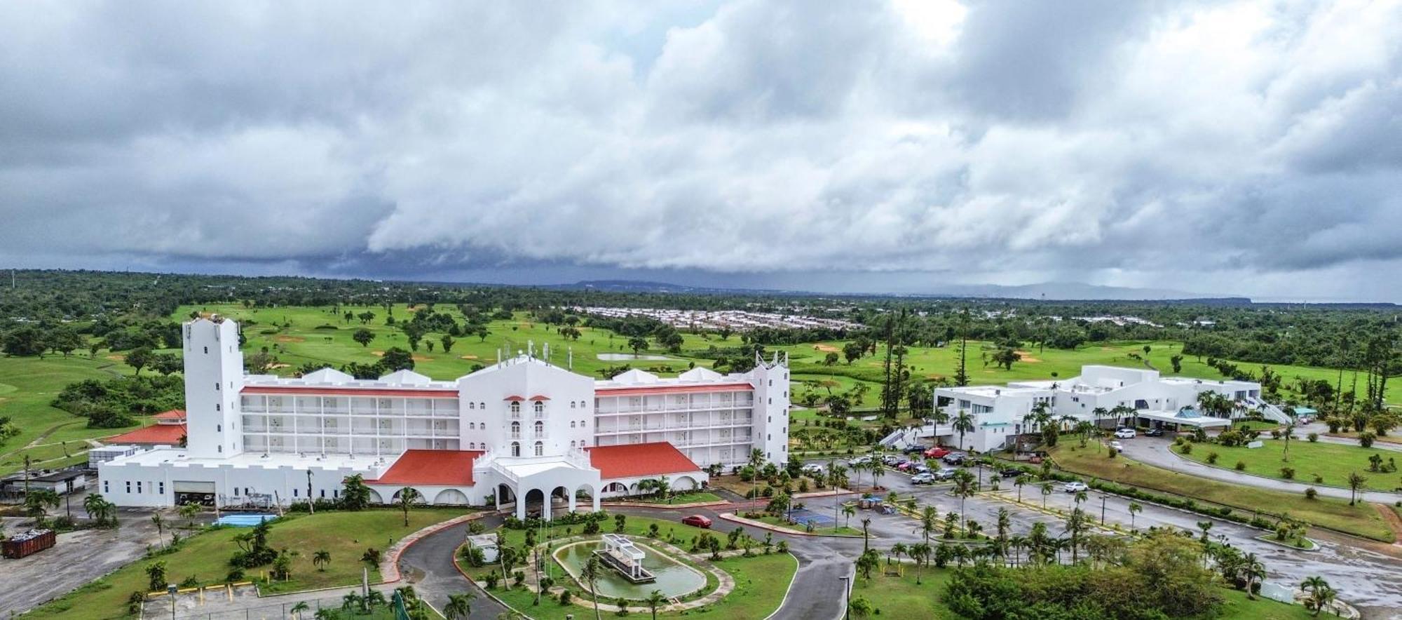 Finest Guam Golf And Resort Yigo Екстериор снимка